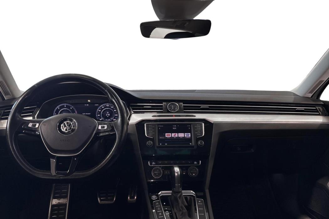 VOLKSWAGEN PASSAT 2017