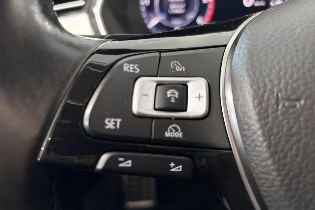 VOLKSWAGEN PASSAT 2017