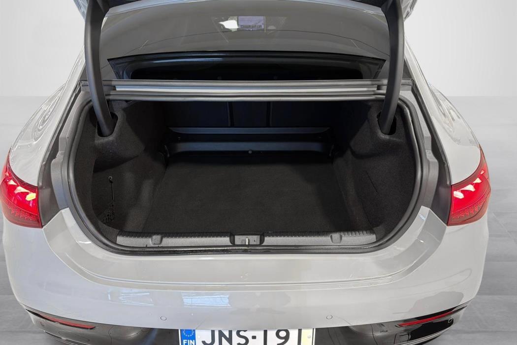 Mercedes-Benz EQE 2023