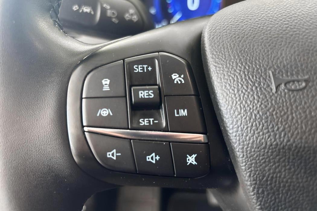 FORD FOCUS 2022