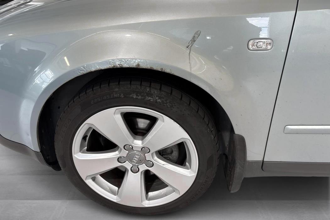 AUDI A4 2003
