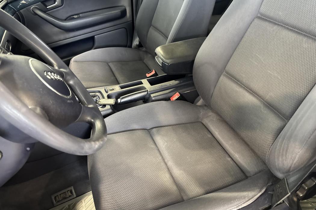 AUDI A4 2003
