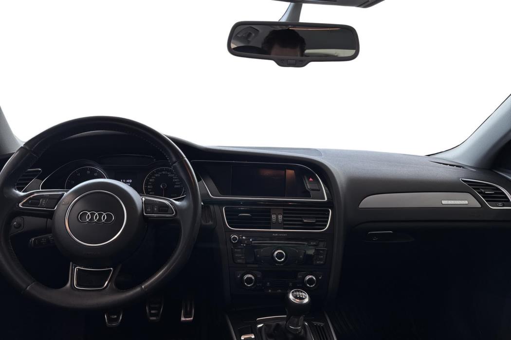 AUDI A4 2015