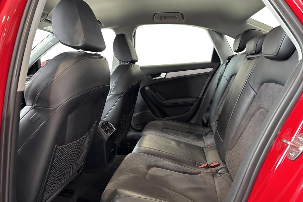 AUDI A4 2015
