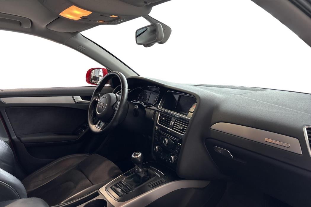 AUDI A4 2015