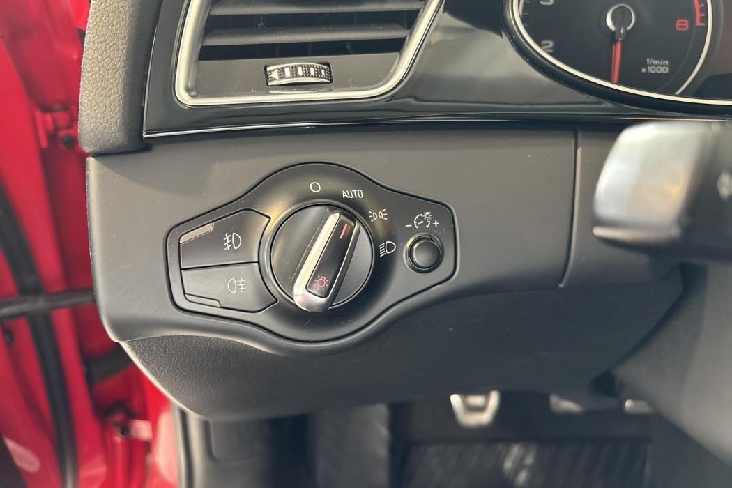 AUDI A4 2015