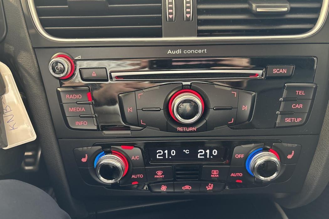 AUDI A4 2015