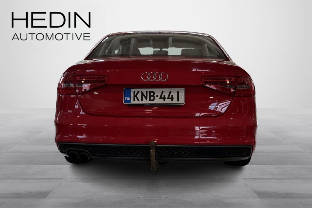 AUDI A4 2015