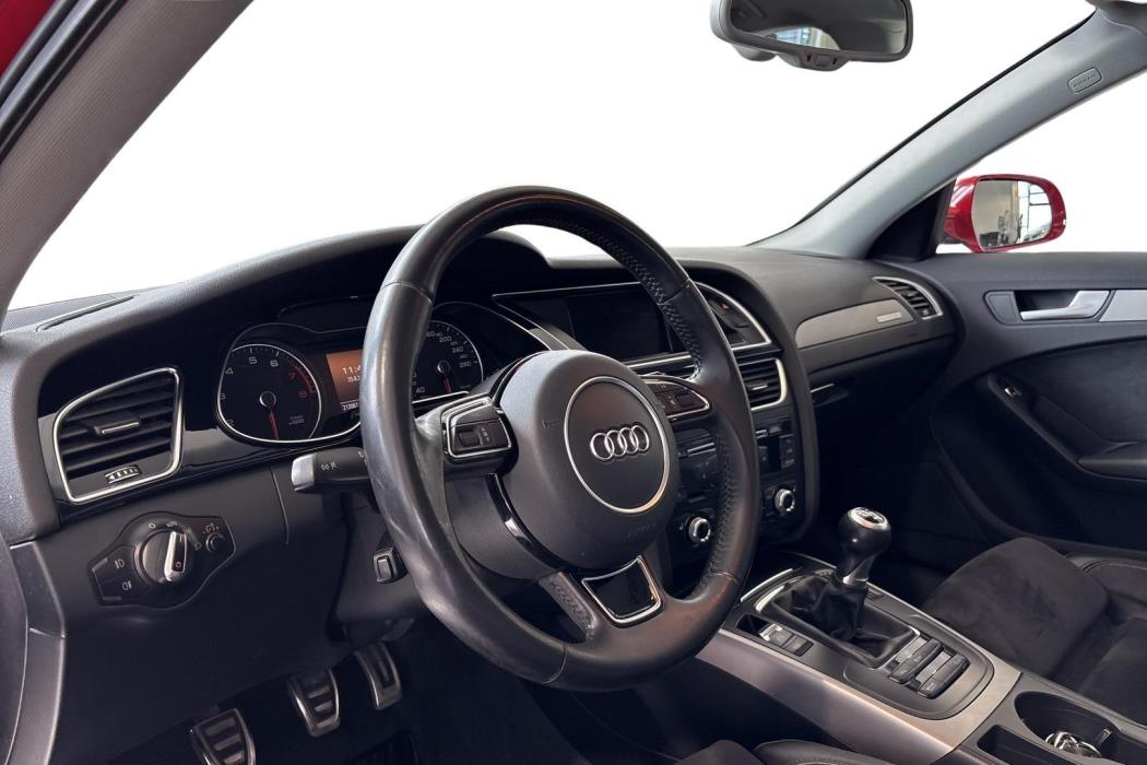 AUDI A4 2015