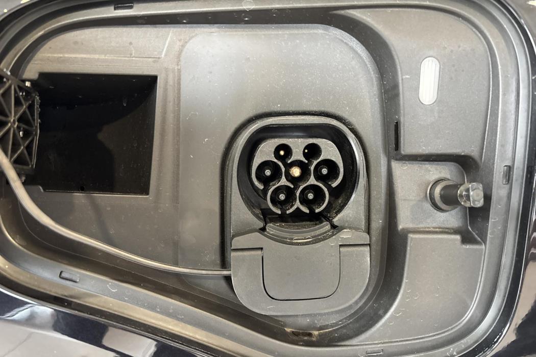 FORD Grand Tourneo Connec 2025