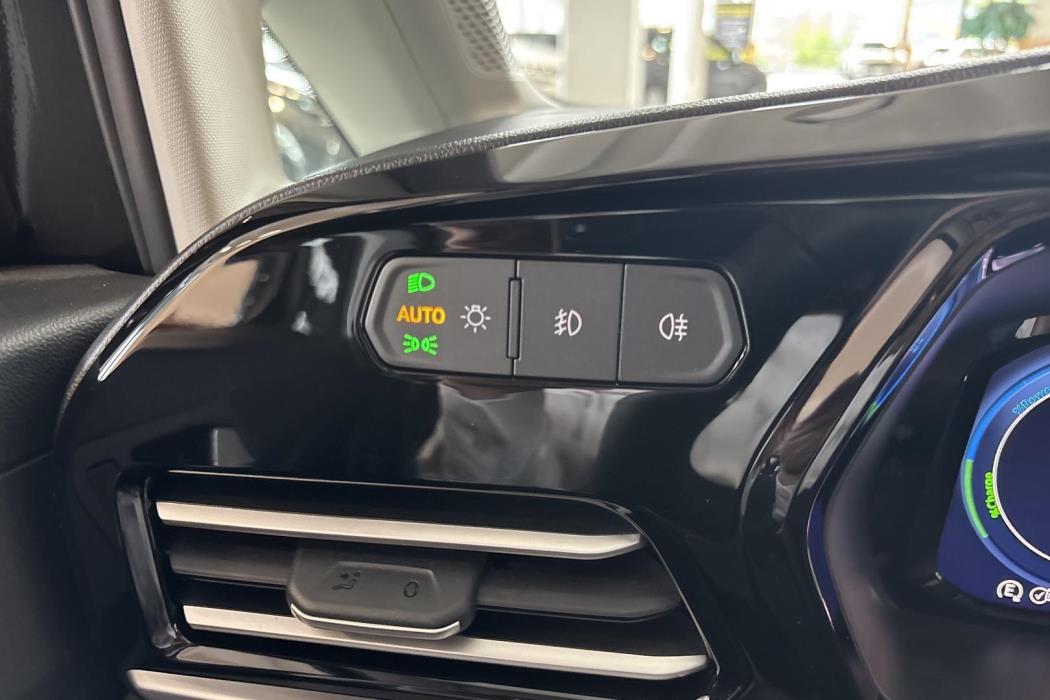 FORD Grand Tourneo Connec 2025