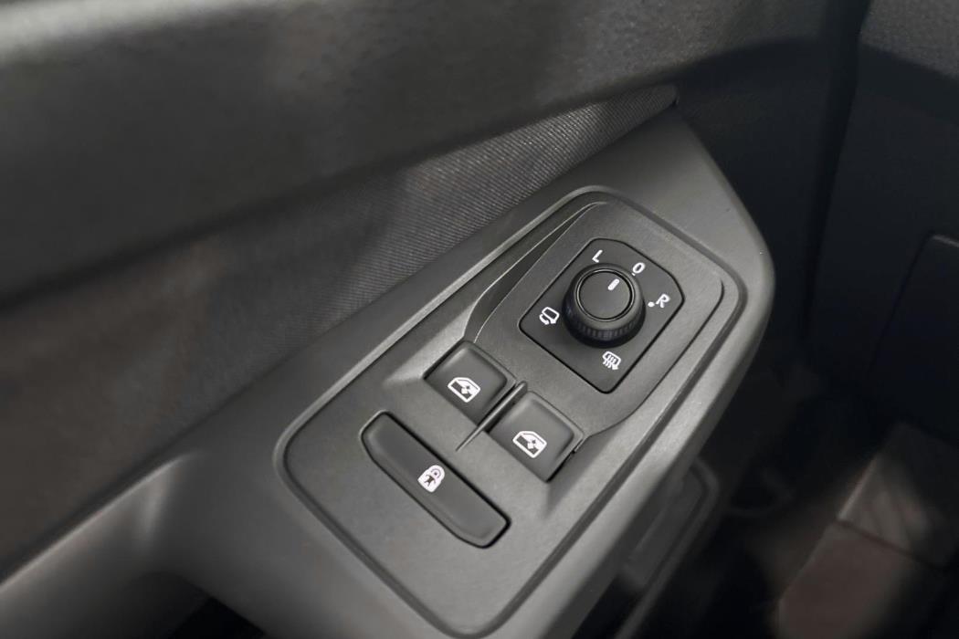 FORD Grand Tourneo Connec 2025