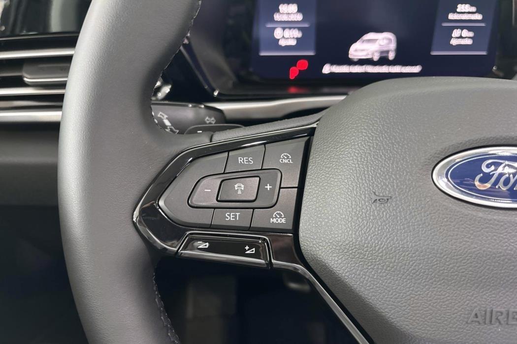 FORD Grand Tourneo Connec 2025