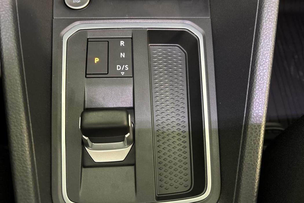 FORD Grand Tourneo Connec 2025