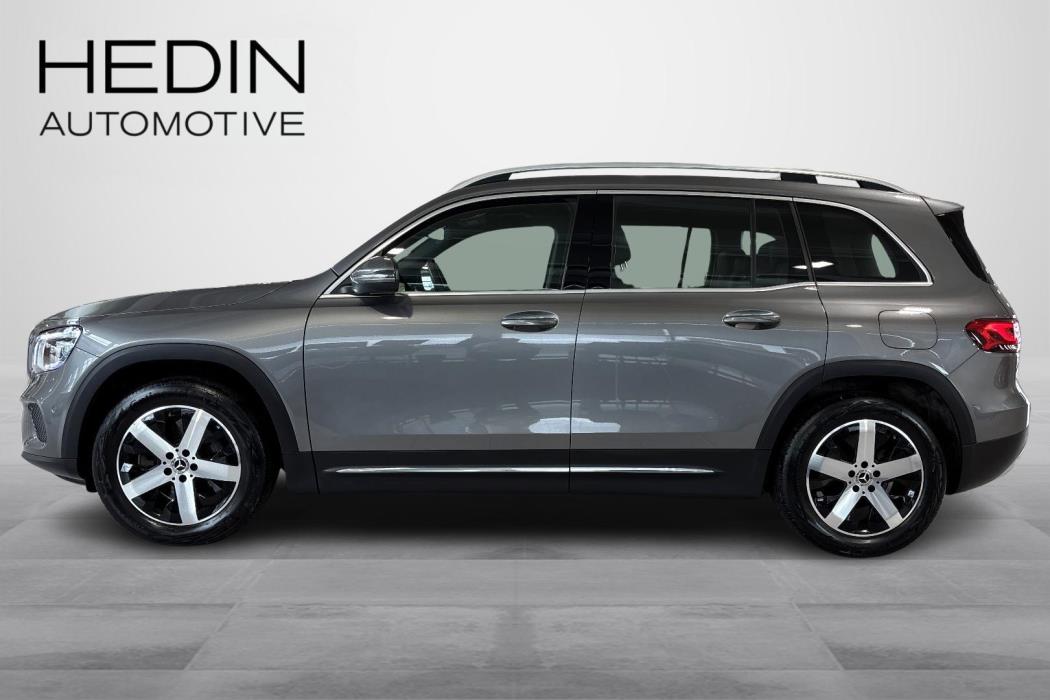 MERCEDES-BENZ GLB 2023