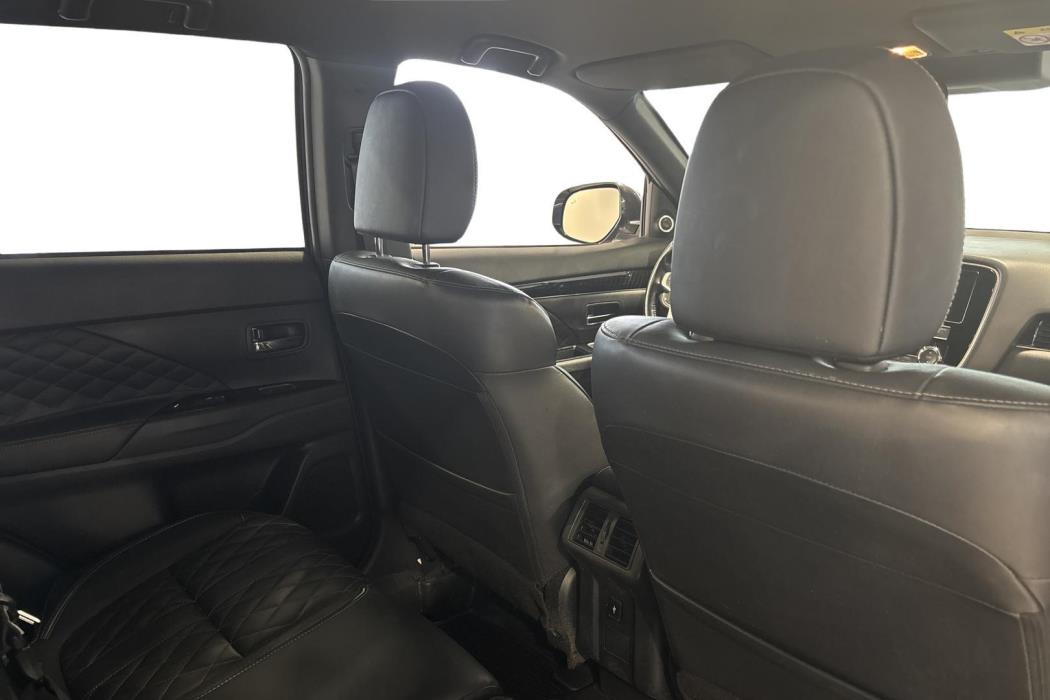 Mitsubishi Outlander PHEV 2019
