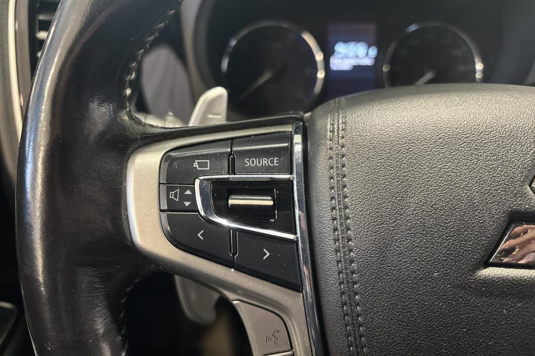 Mitsubishi Outlander PHEV 2019