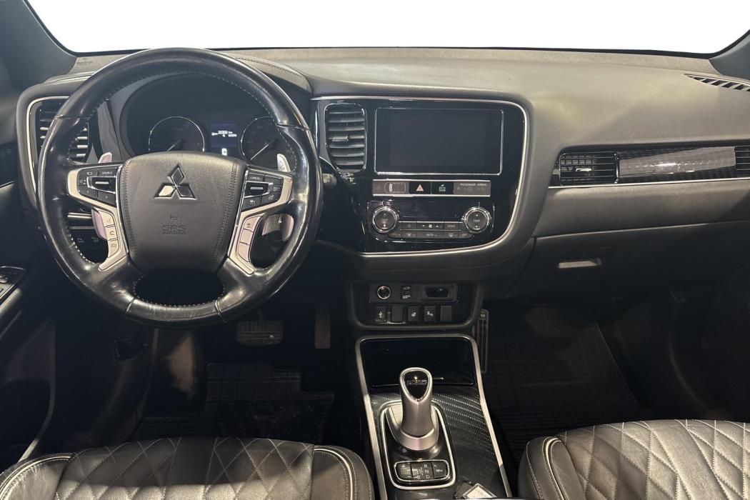Mitsubishi Outlander PHEV 2019