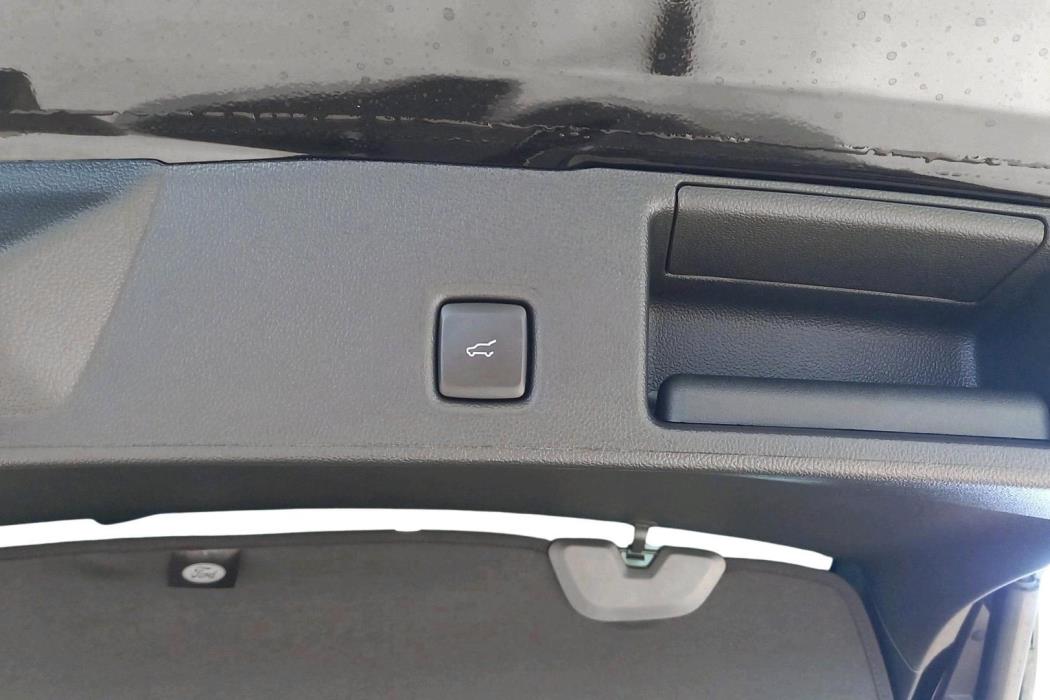 FORD Kuga 2026