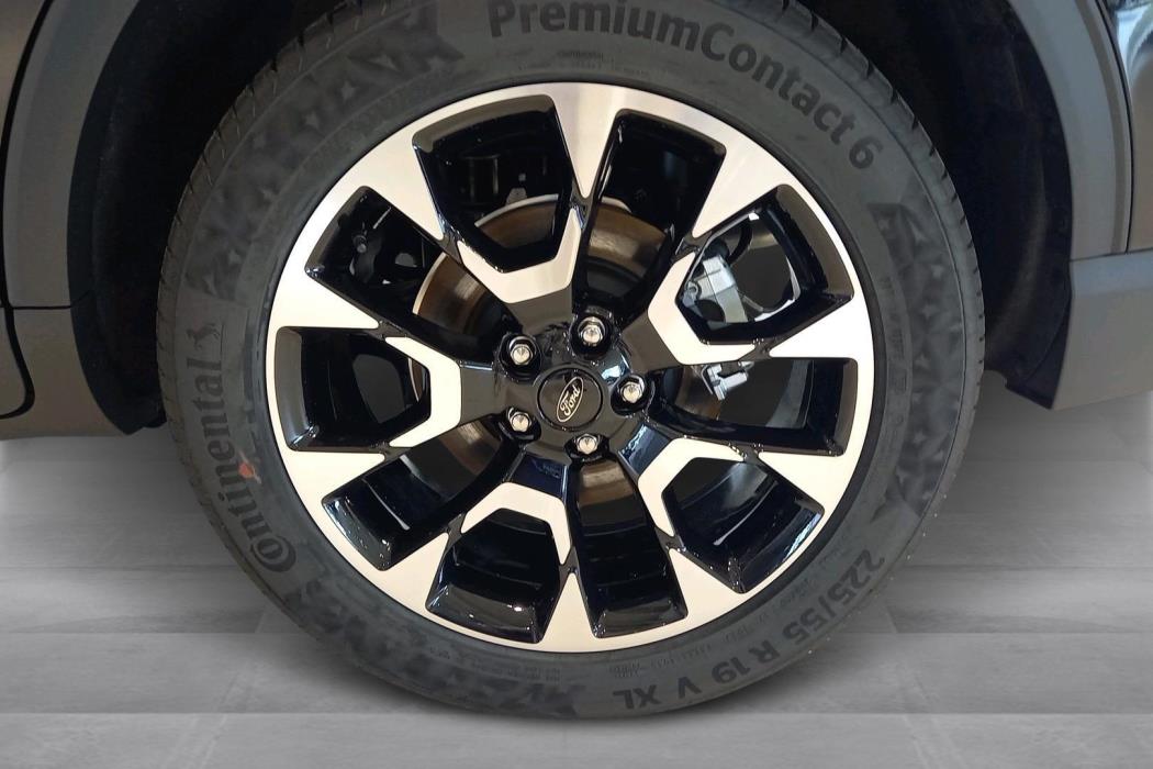 FORD Kuga 2026