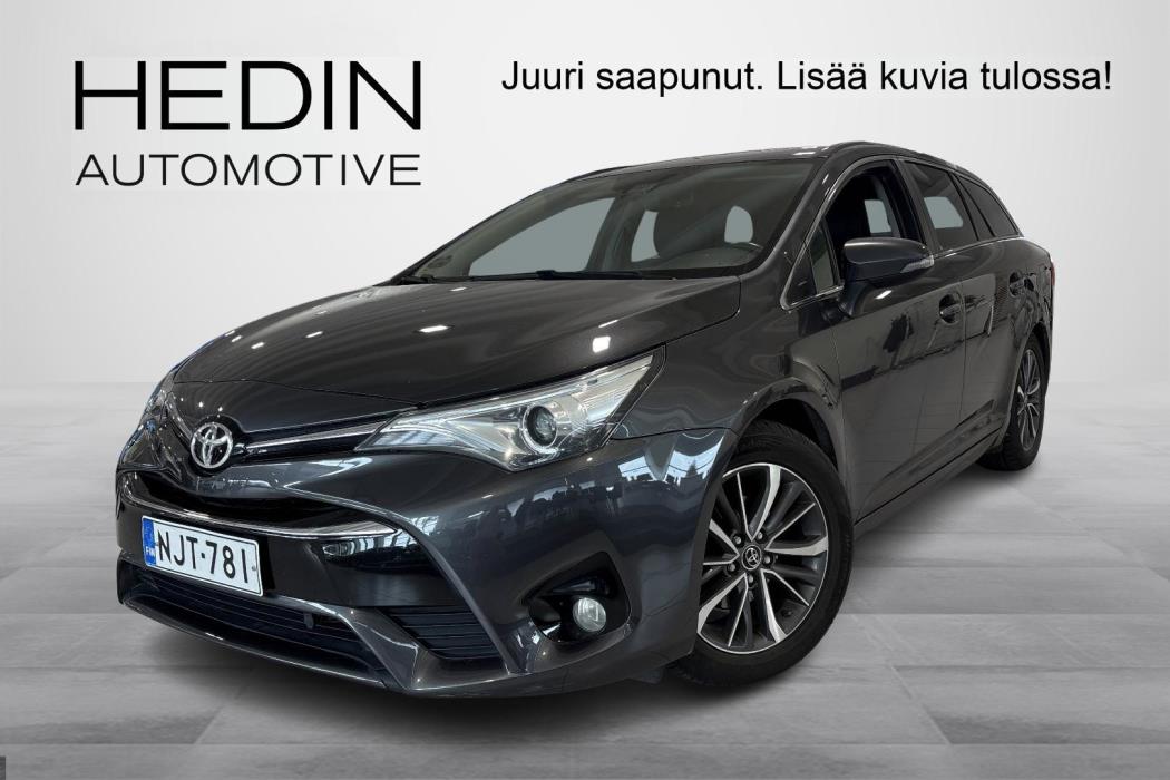 TOYOTA Avensis 2015