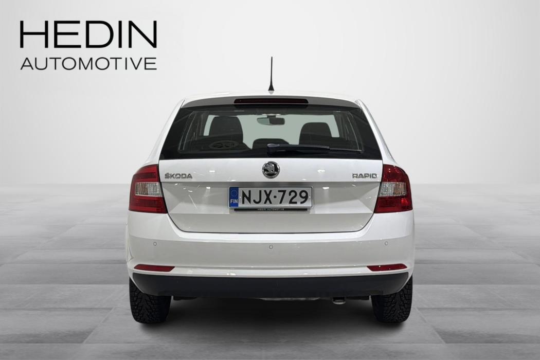 SKODA Rapid 2015