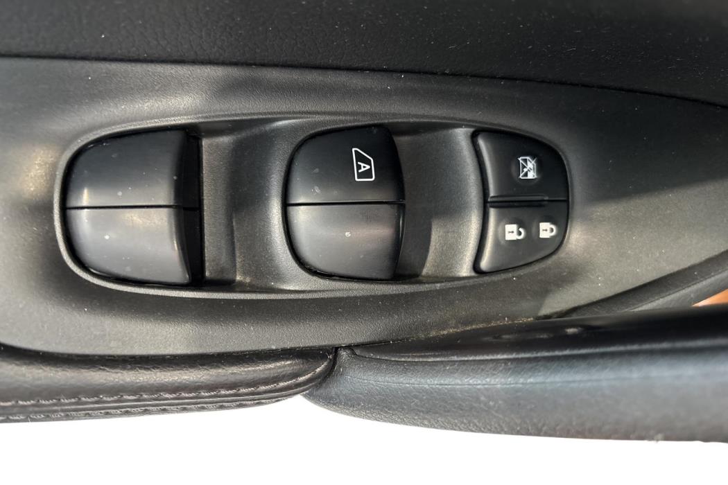 NISSAN X-TRAIL 2014