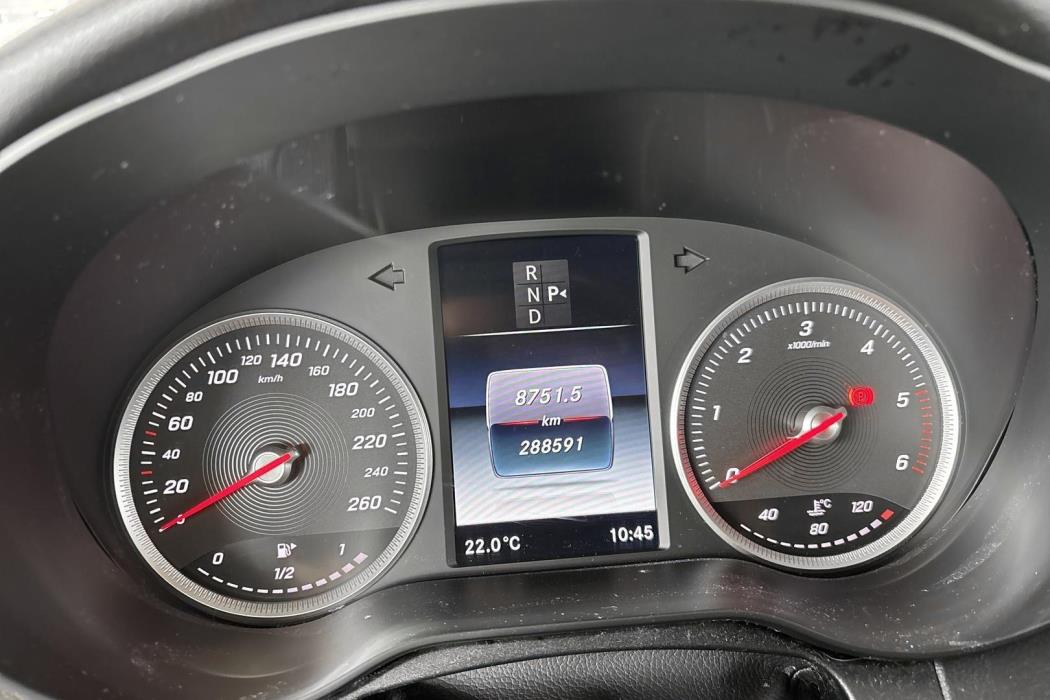 MERCEDES-BENZ C 2015