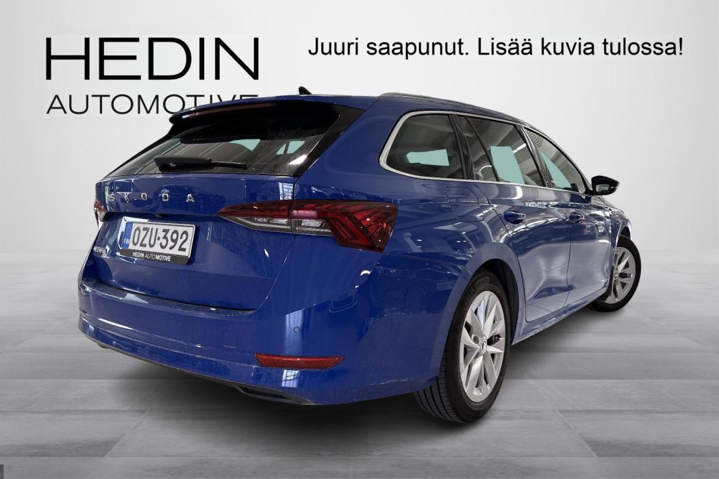 SKODA OCTAVIA 2023