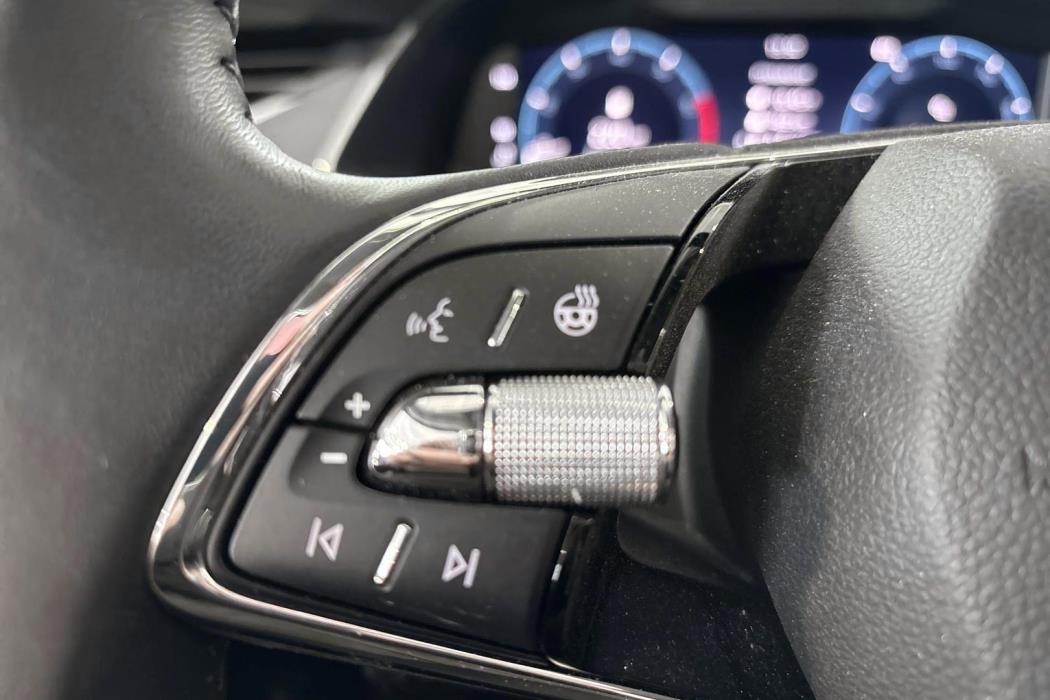SKODA OCTAVIA 2023