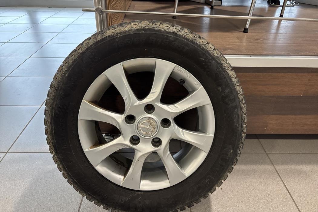 MAZDA Mazda3 2010