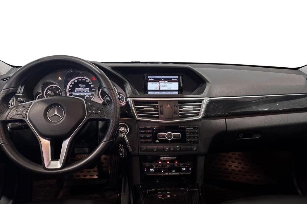 MERCEDES-BENZ E 2013