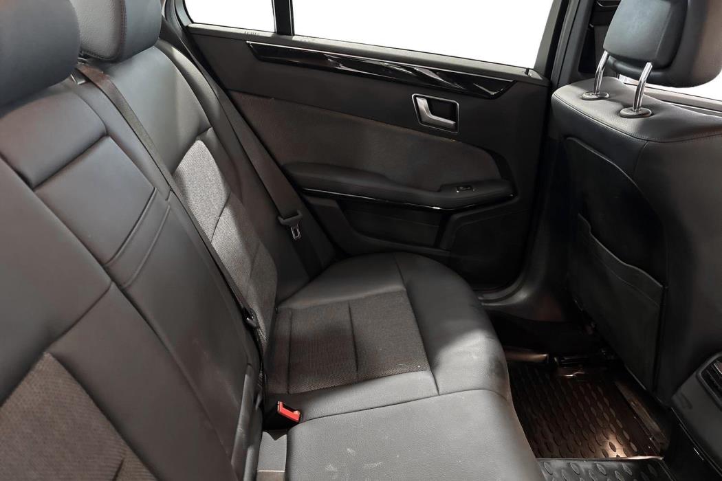 MERCEDES-BENZ E 2013