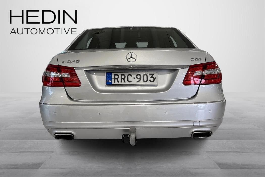 MERCEDES-BENZ E 2013