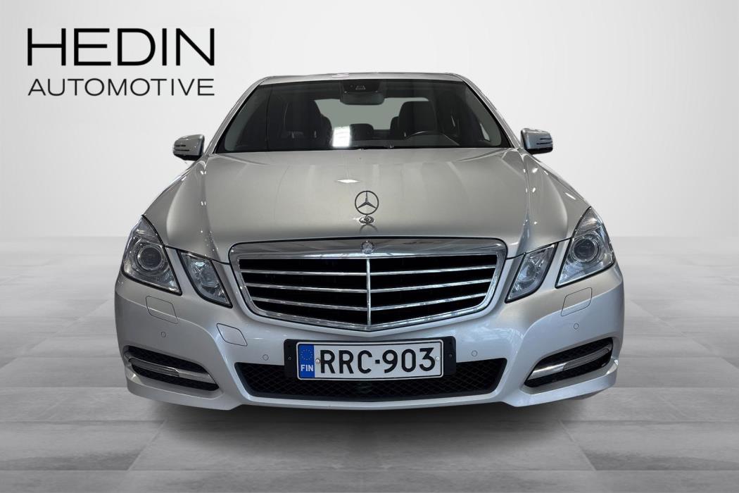 MERCEDES-BENZ E 2013