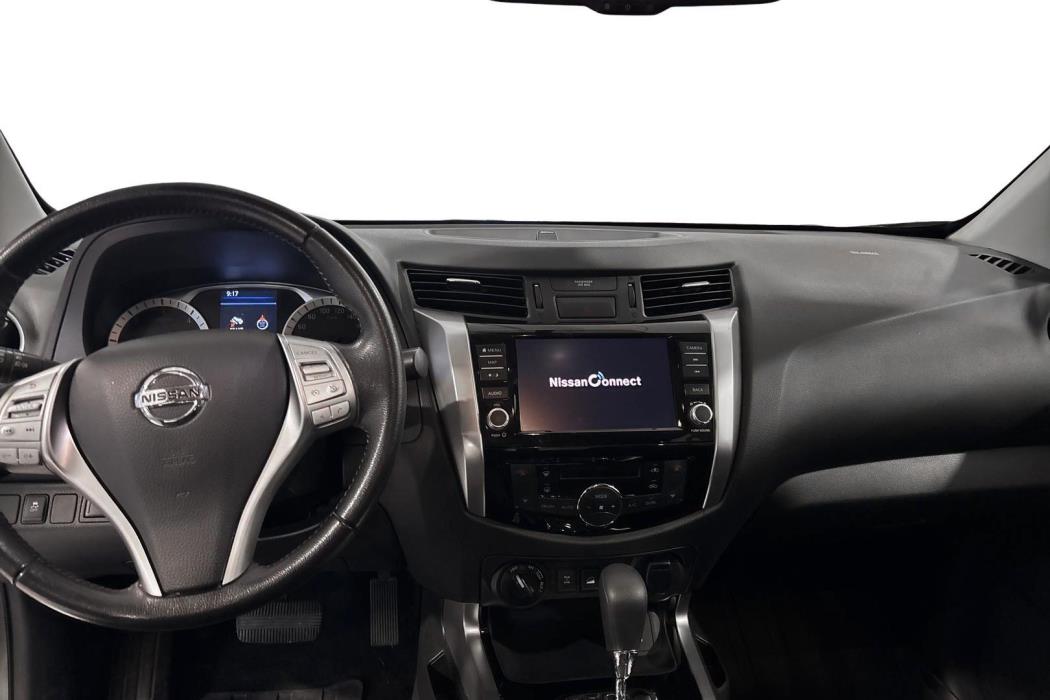 NISSAN Navara 2020