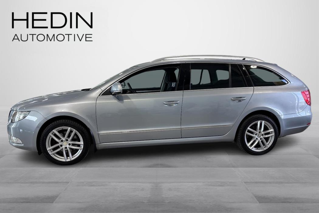 SKODA SUPERB 2012