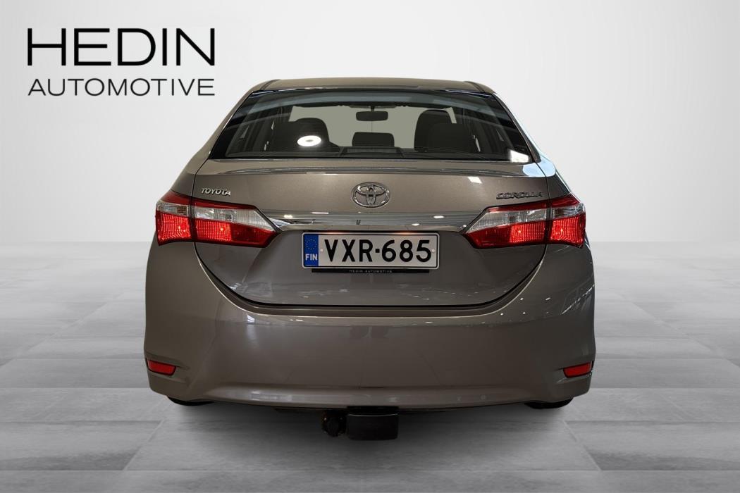 TOYOTA Corolla 2014