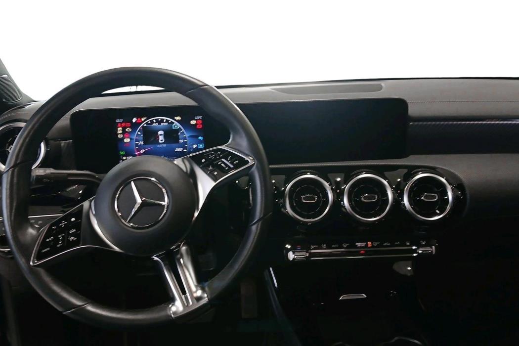 Mercedes-Benz CLA 2024