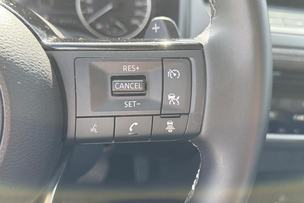 NISSAN Qashqai 2024