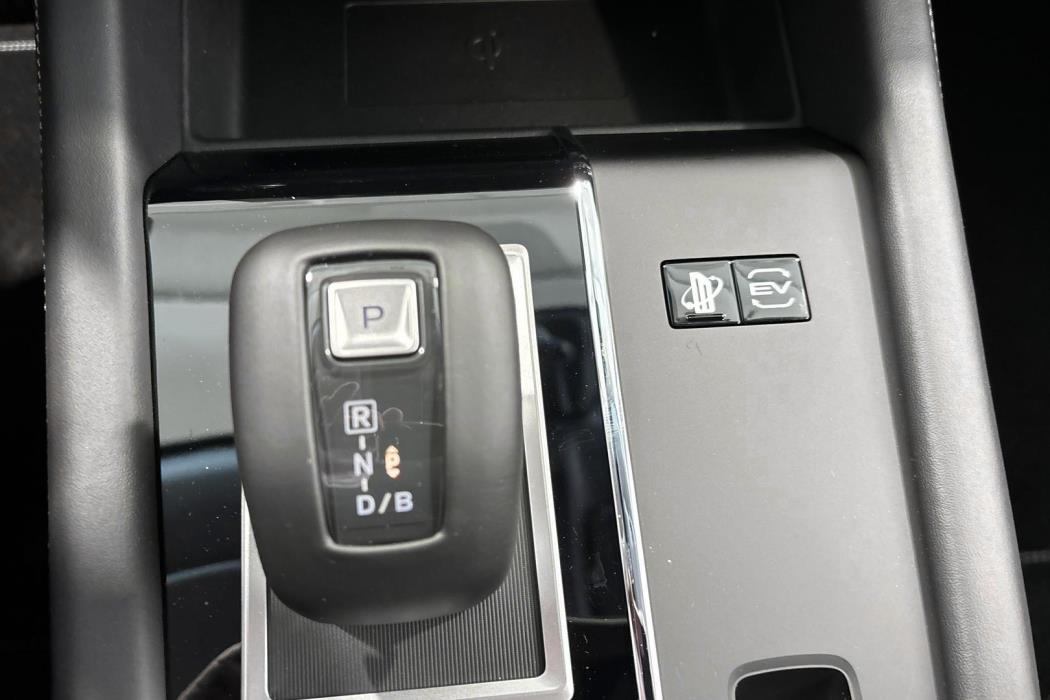 Mitsubishi Outlander 2025