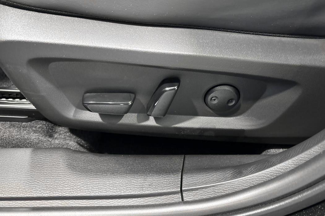 Mitsubishi Outlander 2025