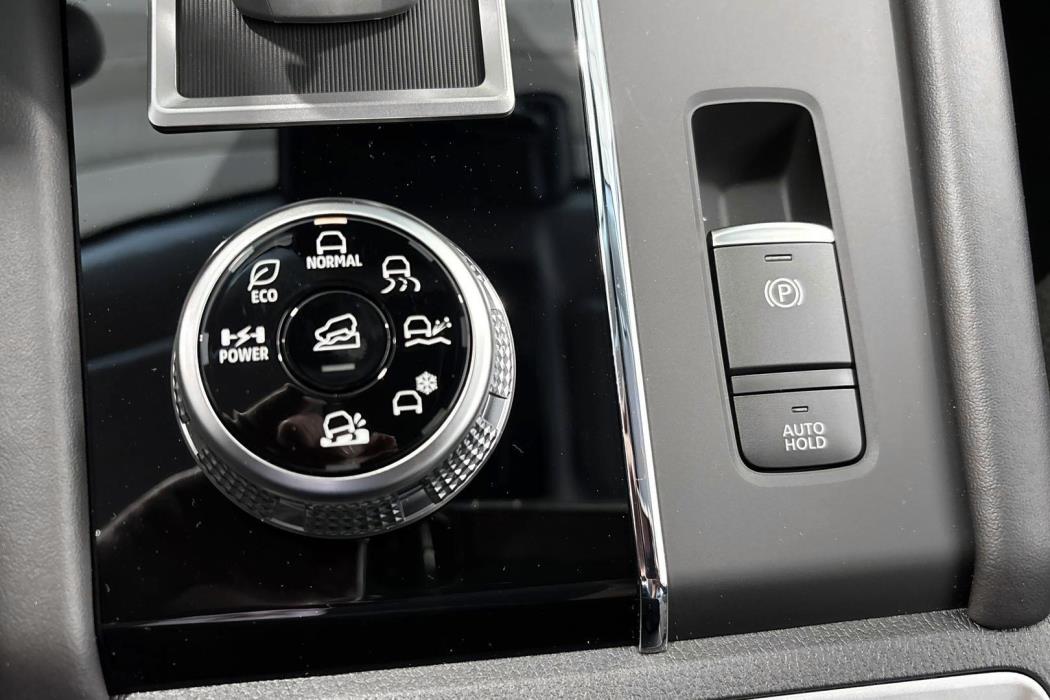 Mitsubishi Outlander 2025