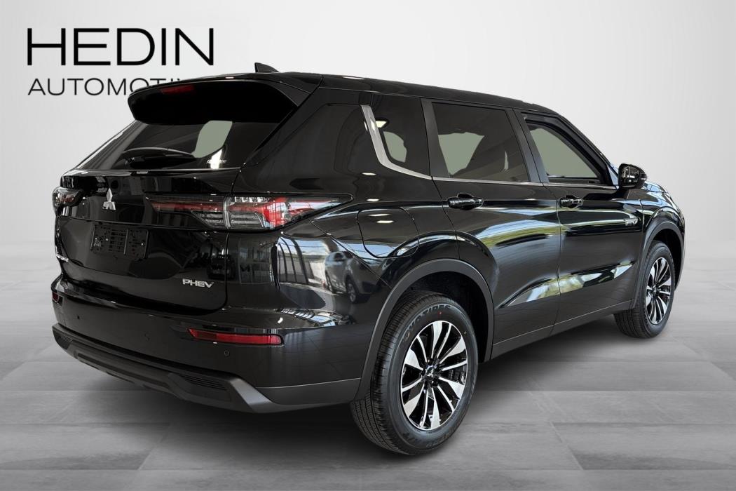 Mitsubishi Outlander 2025