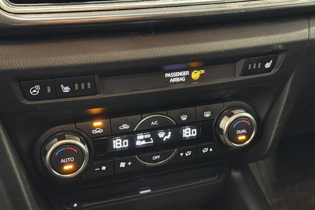 MAZDA Mazda3 2017