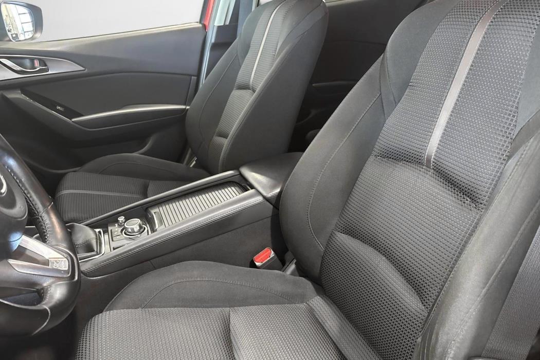 MAZDA Mazda3 2017