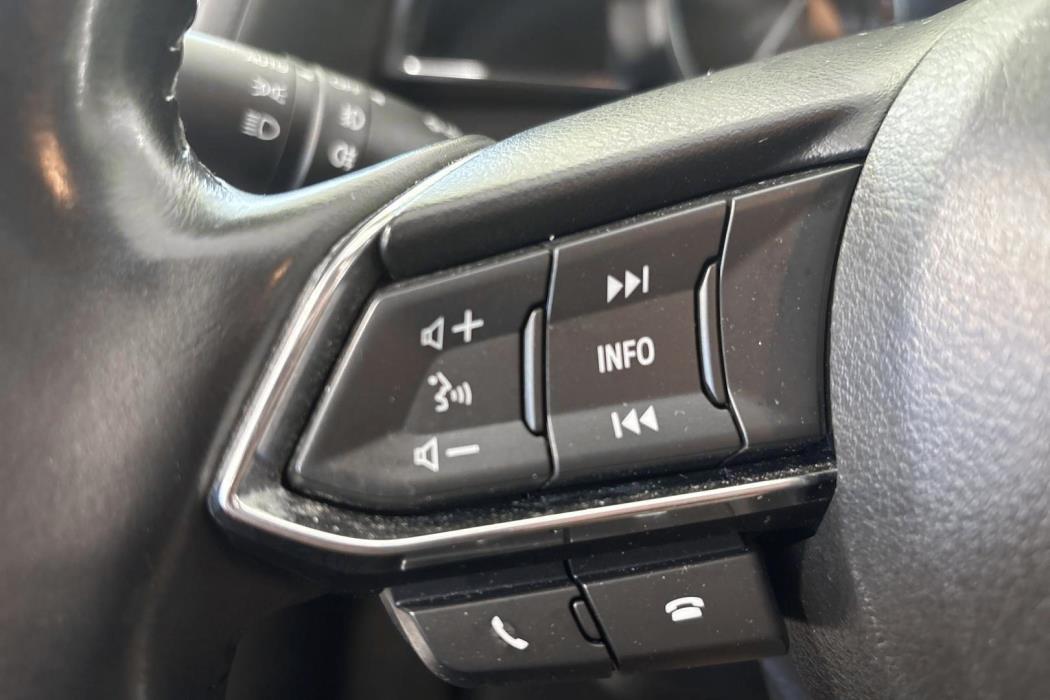 MAZDA Mazda3 2017