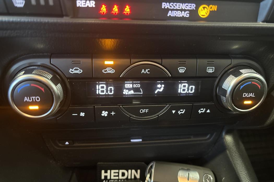 MAZDA Mazda3 2017