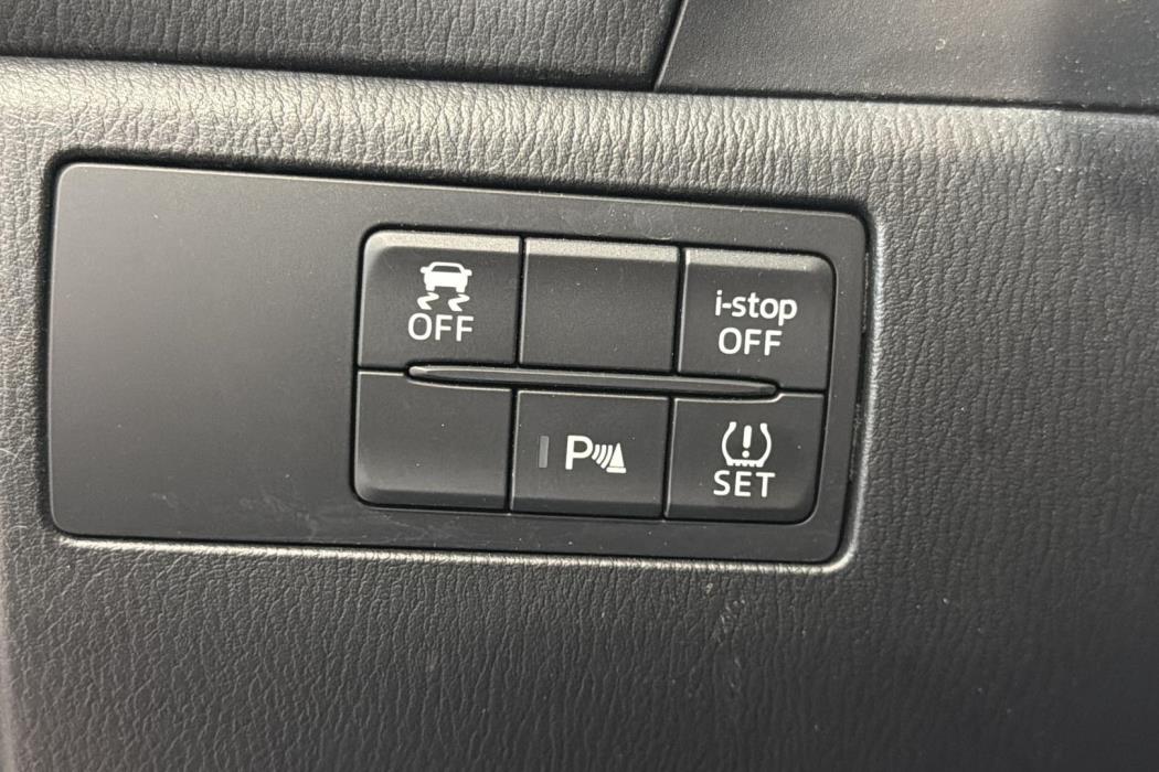 MAZDA Mazda3 2017