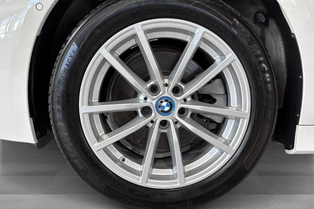 BMW 320 2022